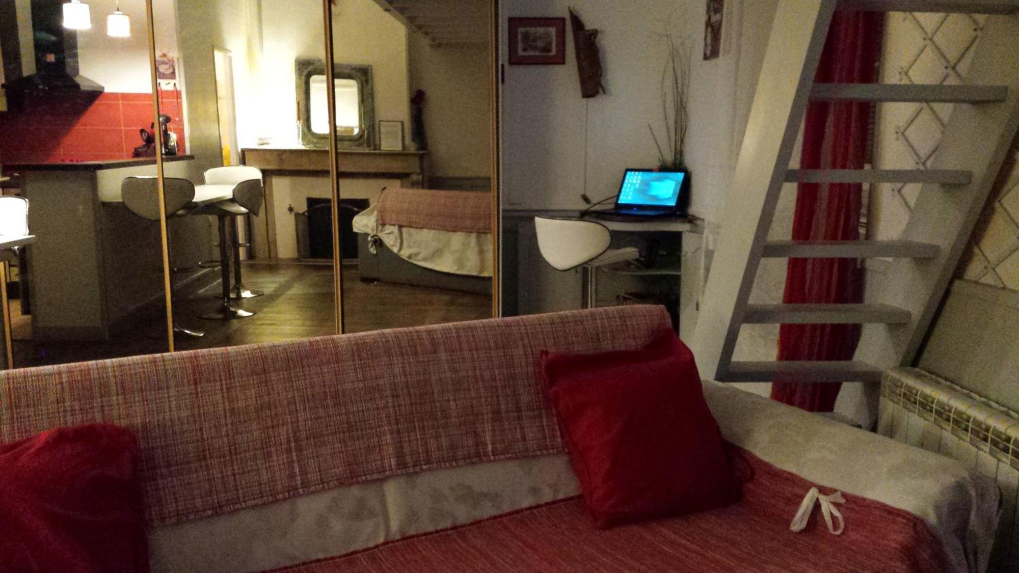 Coquet Studio En Mezzanine Nuit Pour 2 Personnes Saint-Girons  Exterior foto